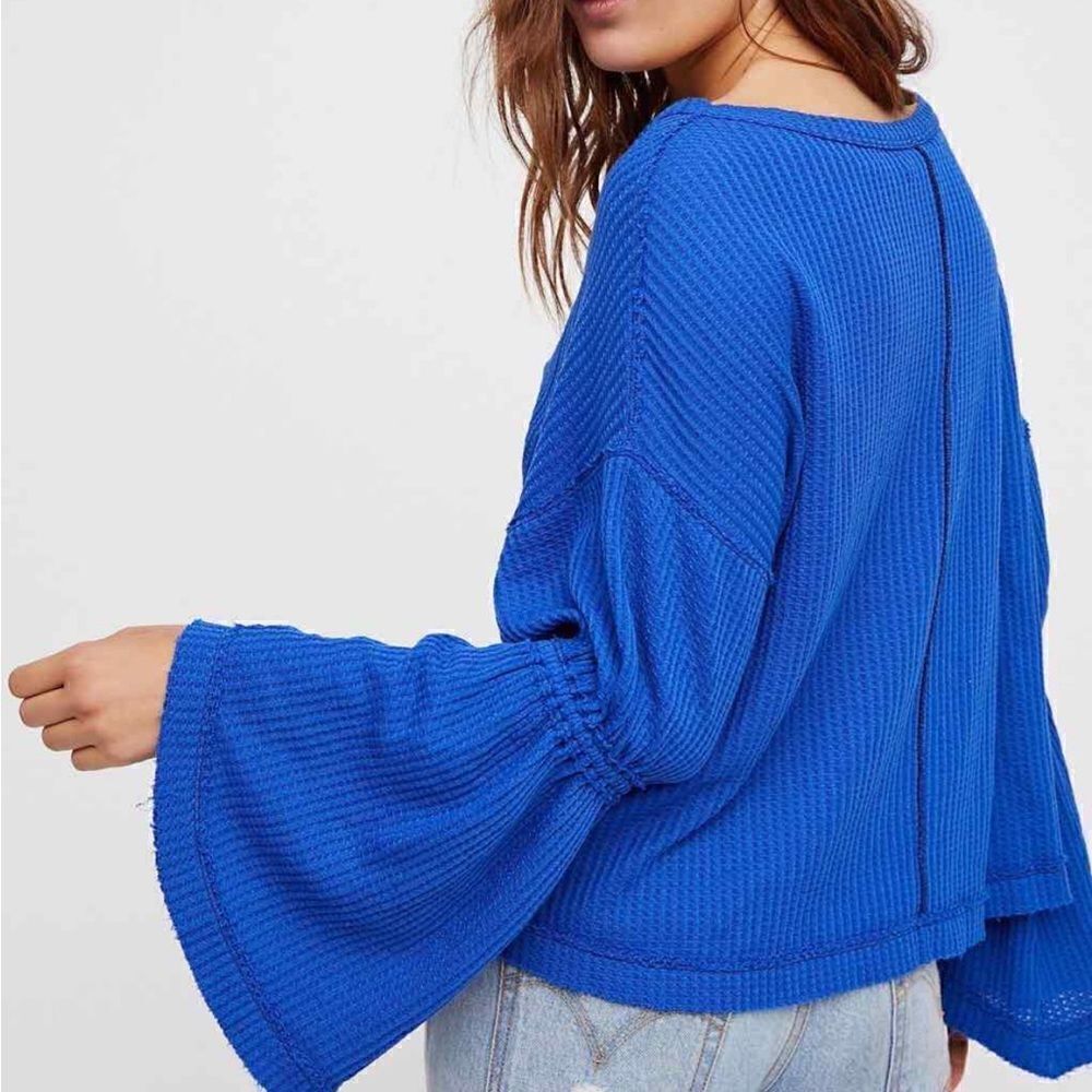 We‎ The Free/Free People Dahlia Thermal Top in Sapphire -NWOT - Size small - Picture 2 of 8